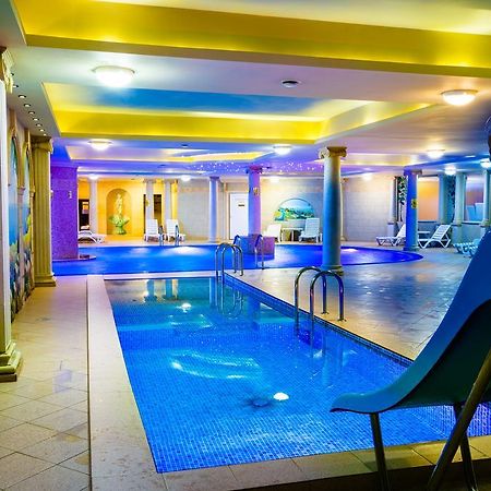Spa Hotel Gloria Przemyśl Exteriör bild